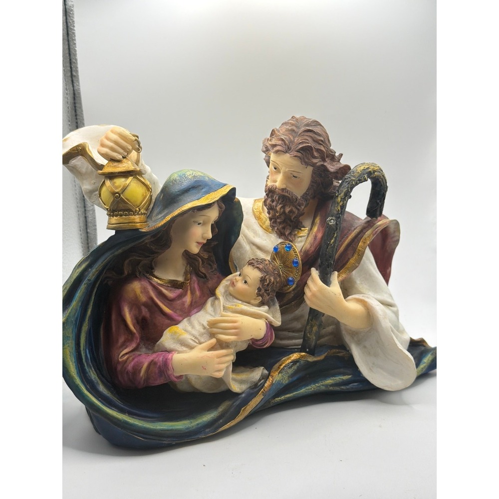 Resin Nativity scene Mary, Joesph and baby Jesus
